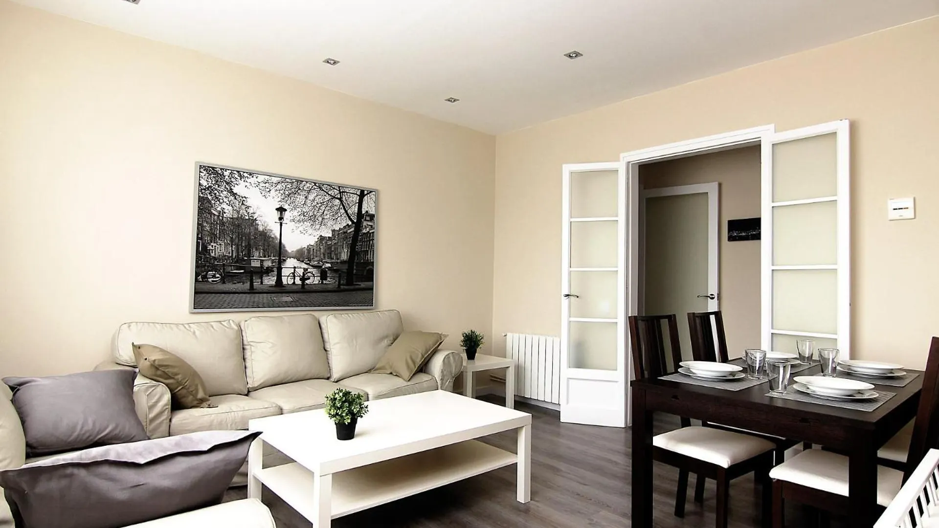 Riu42 - Modern Apartment In The Montjuic Barcelona